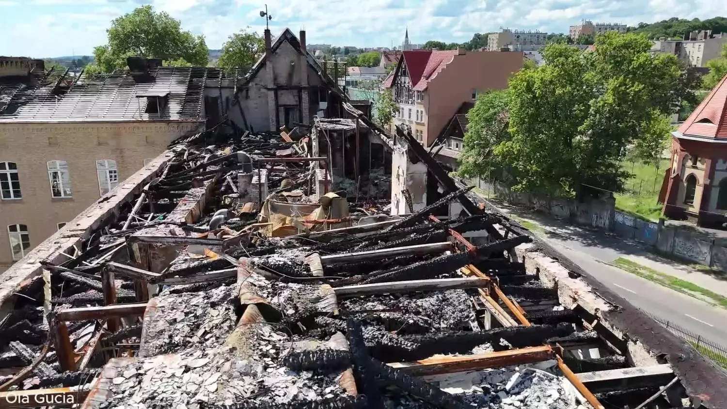 Spalony Budynek Akademii Jakuba z Paradyża