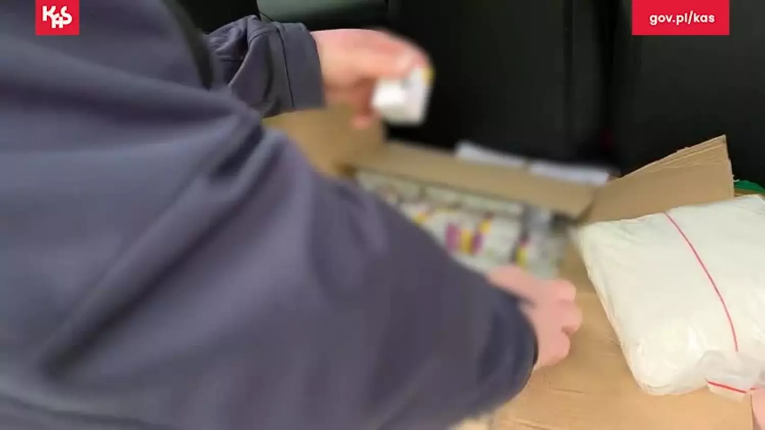 KAS na drodze S3 zatrzymała ponad 63 kg nielegalnych sterydów