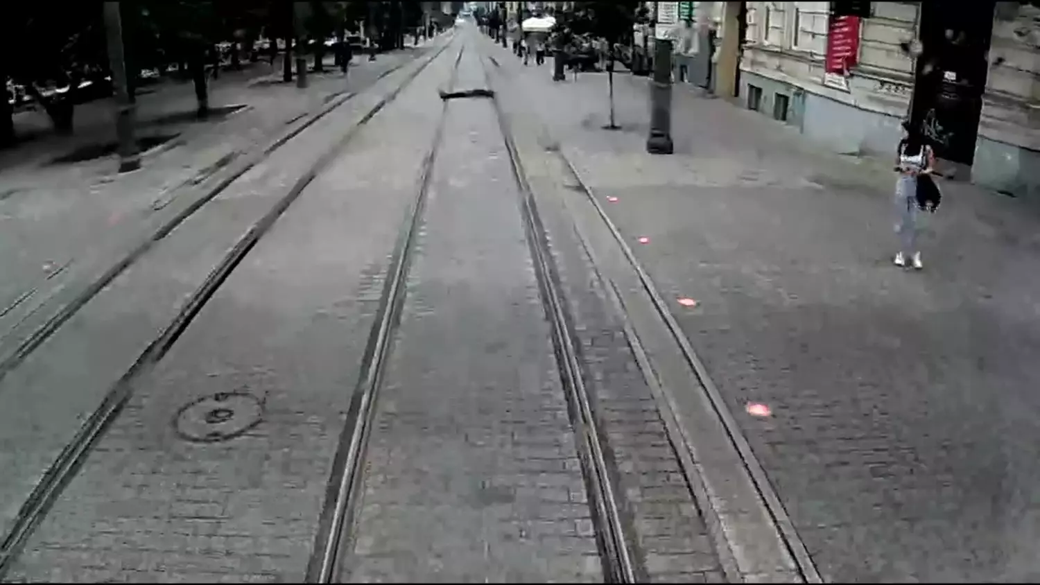 Pijany na torach - kamera MZK