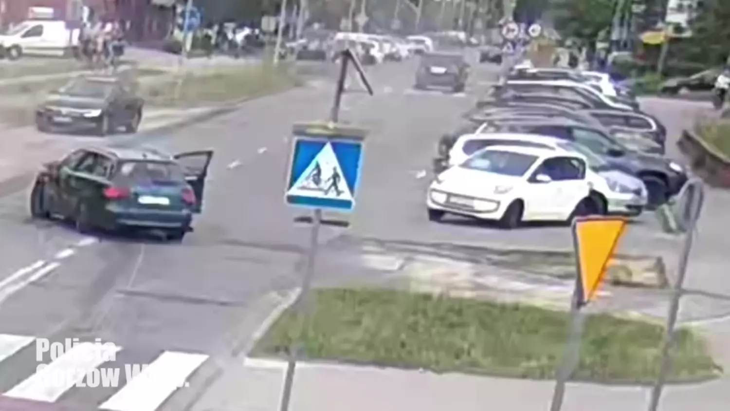 Nietrzeźwy kierowca doprowadził do zderzenia i próbował uciekać pieszo. W aucie narkotyki
