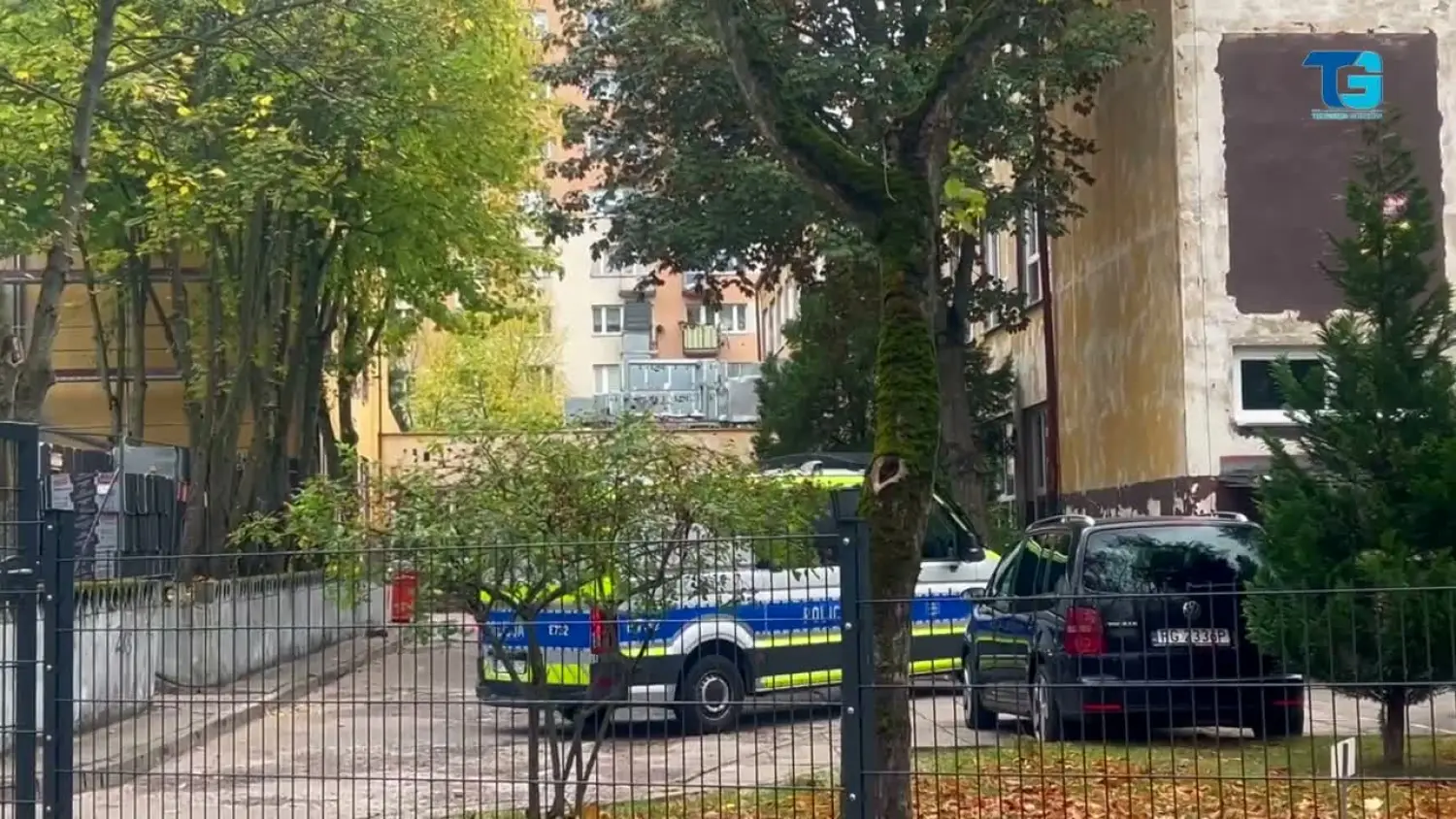 Atak uzbrojonego napastnika? Jak się powinniśmy zachować...